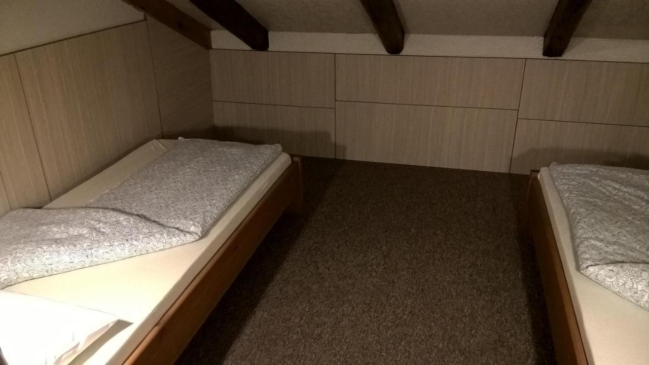 Pokoje Goscinne Jaga Kielce Buitenkant foto